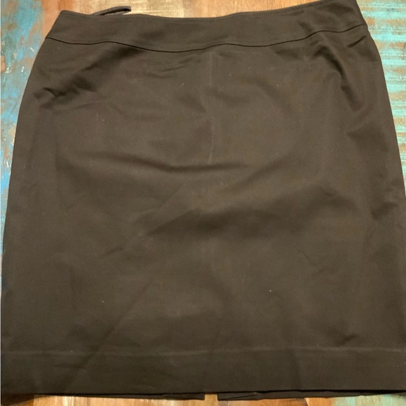 Women's Beige Short Sleeve Jacket and Skirt - Picture 6 of 8